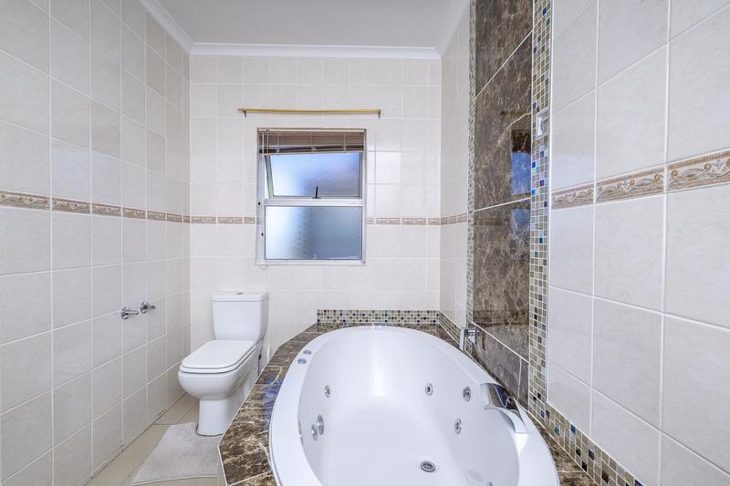 To Let 6 Bedroom Property for Rent in Kleinbron Estate Western Cape